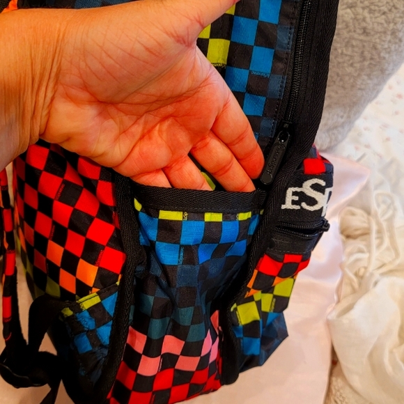 LeSportSac - Picture 2 of 6